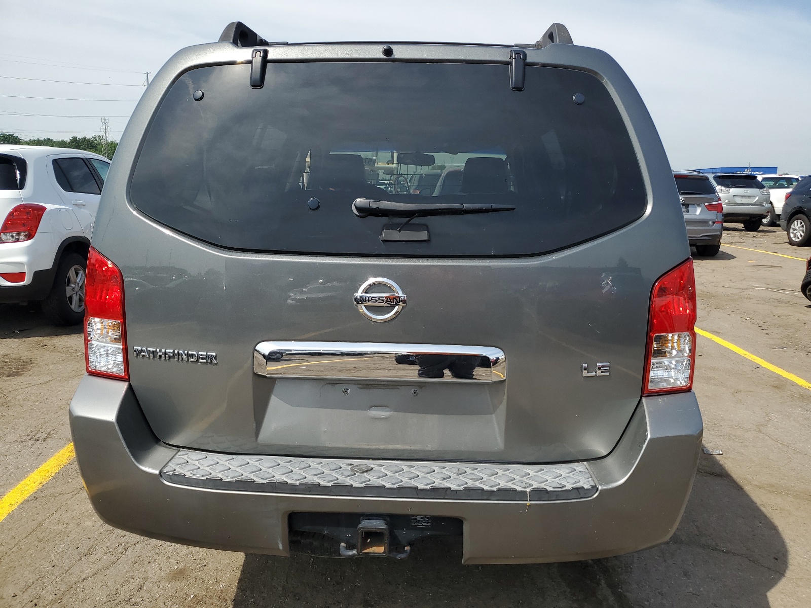 5N1AR18W76C633526 2006 Nissan Pathfinder Le