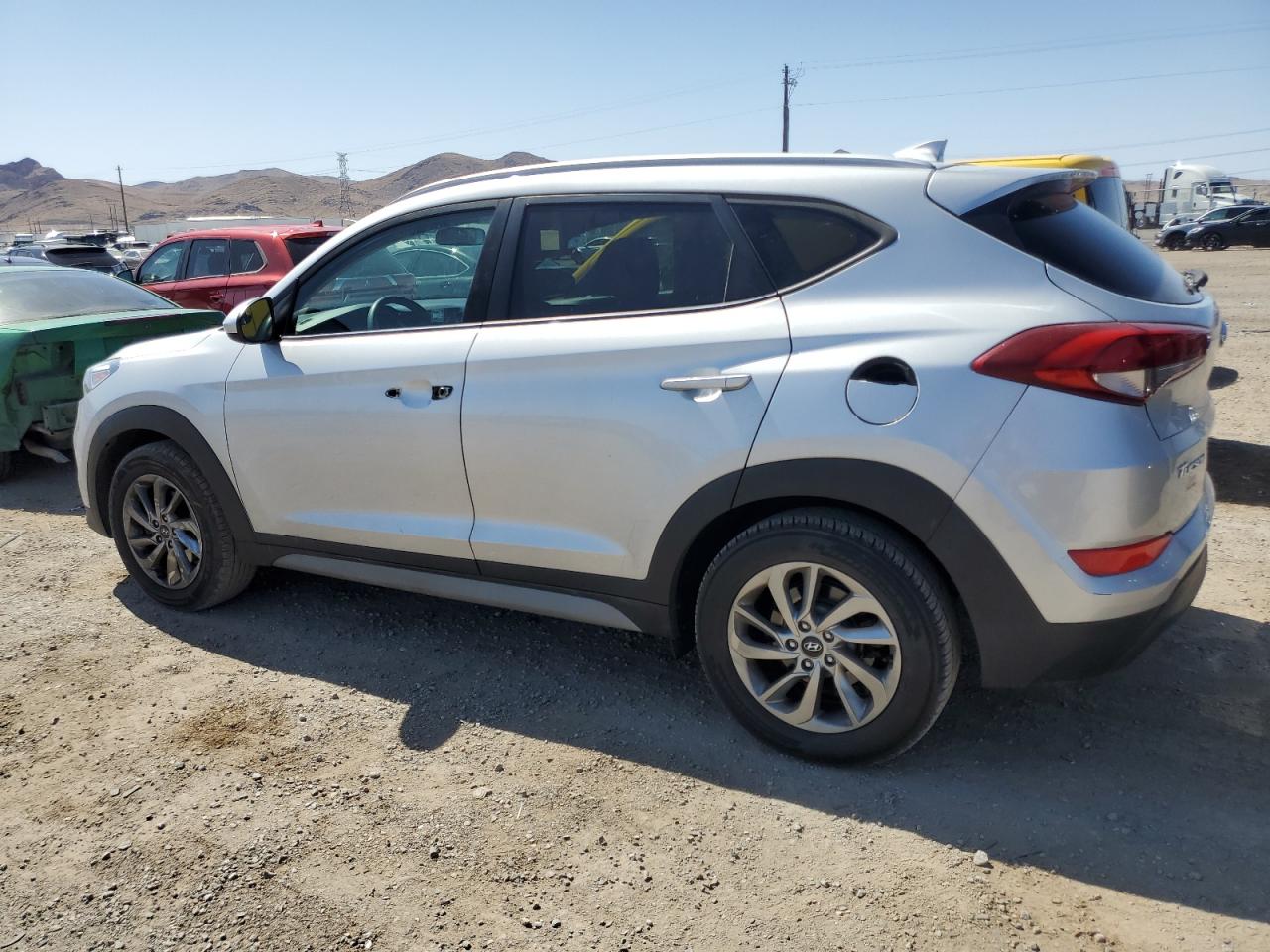 KM8J3CA43JU677080 2018 Hyundai Tucson Sel