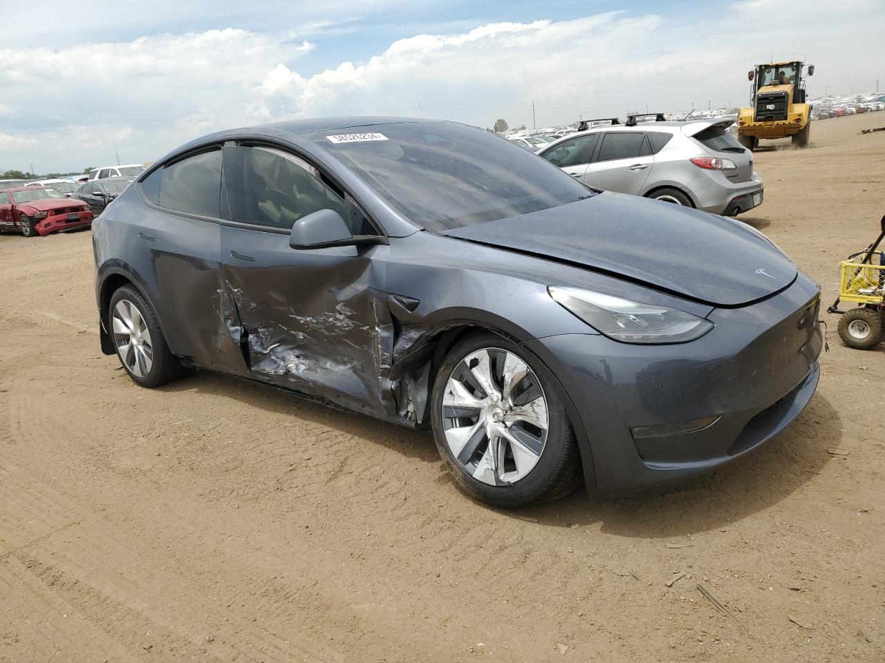 VIN 7SAYGDEE2PA186775 2023 TESLA MODEL Y no.4