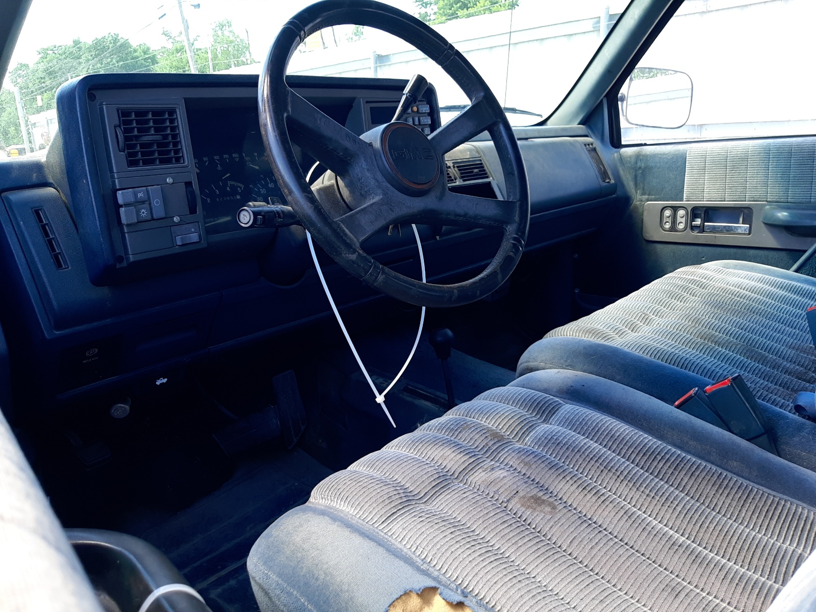 2GTEK19K7N1524235 1992 GMC Sierra K1500