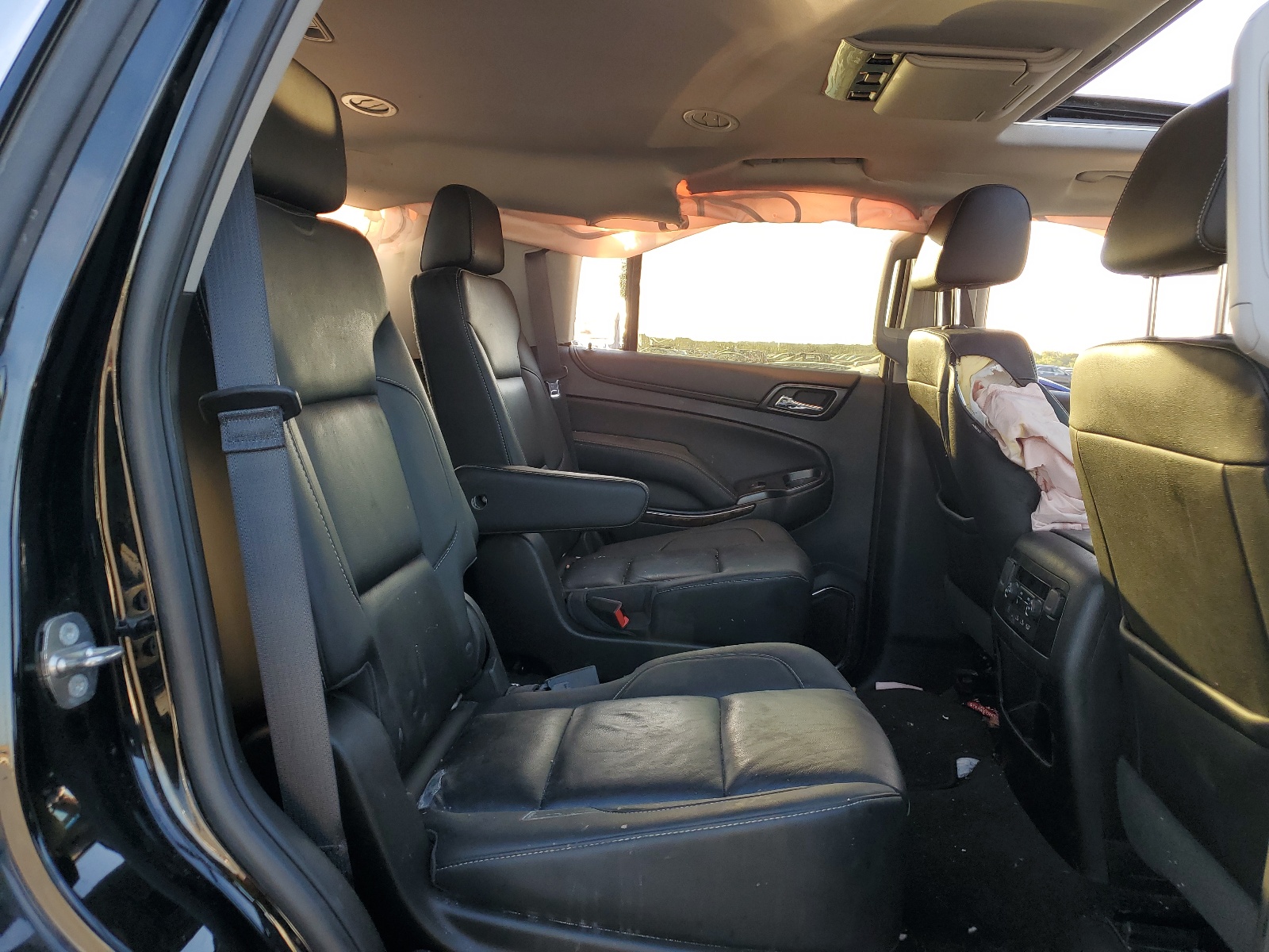 1GNSKBKC2JR197523 2018 Chevrolet Tahoe K1500 Lt