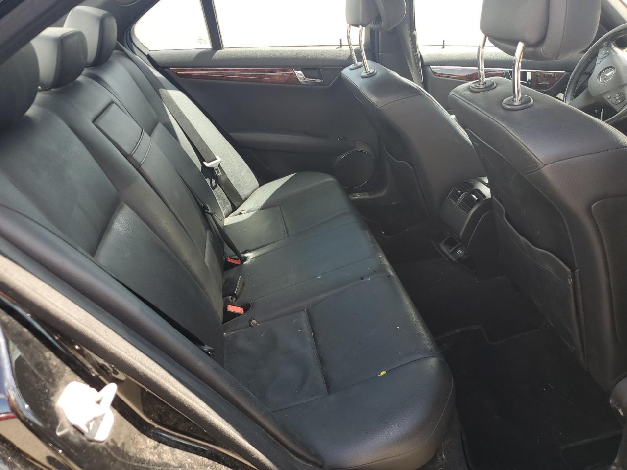 2010 Mercedes-Benz C 300 4Matic VIN: WDDGF8BB3AF423556 Lot: 58413064