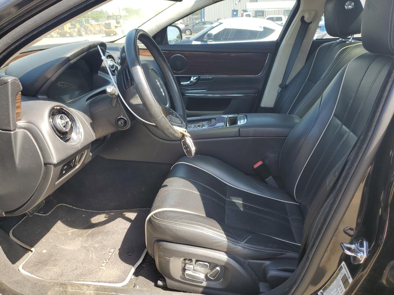 2011 Jaguar Xjl VIN: SAJWA2GB3BLV15068 Lot: 56644884