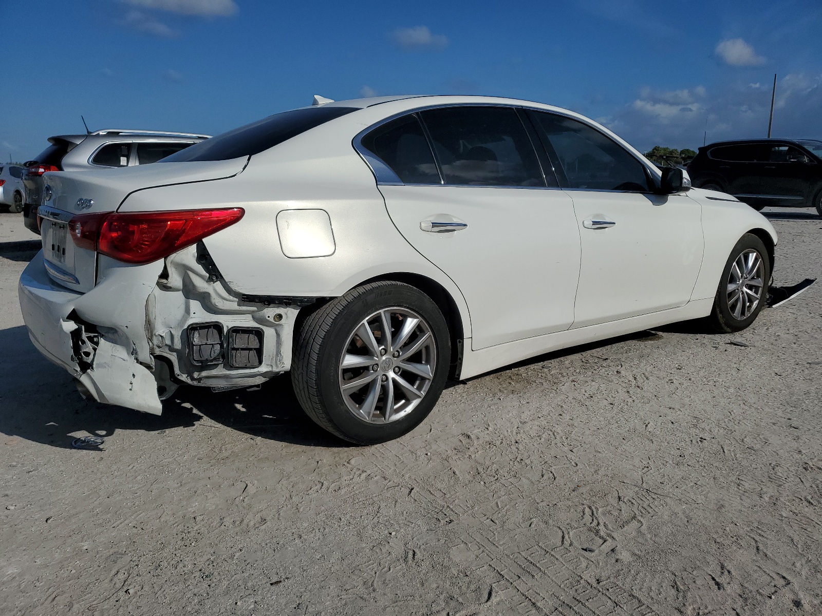 2015 Infiniti Q50 Base vin: JN1BV7AP9FM339147