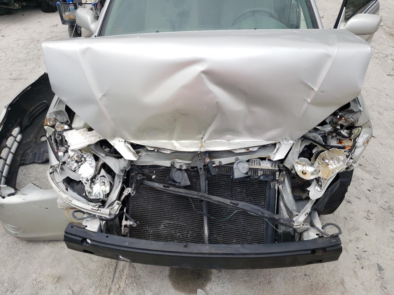 2004 Toyota Camry Le VIN: 4T1BE32K14U844214 Lot: 60303654