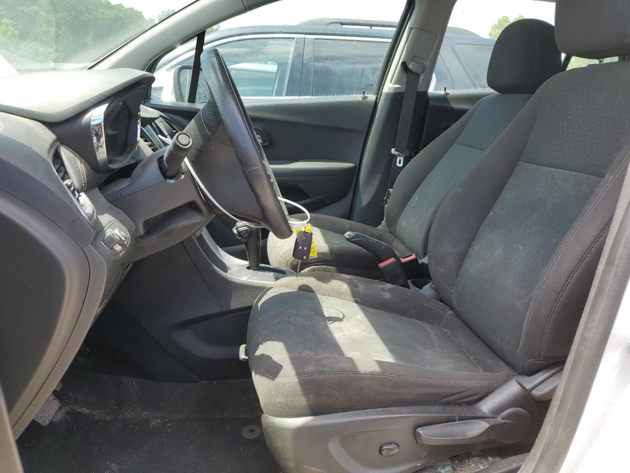 2018 Chevrolet Trax Ls VIN: KL7CJNSB9JB733656 Lot: 57162444