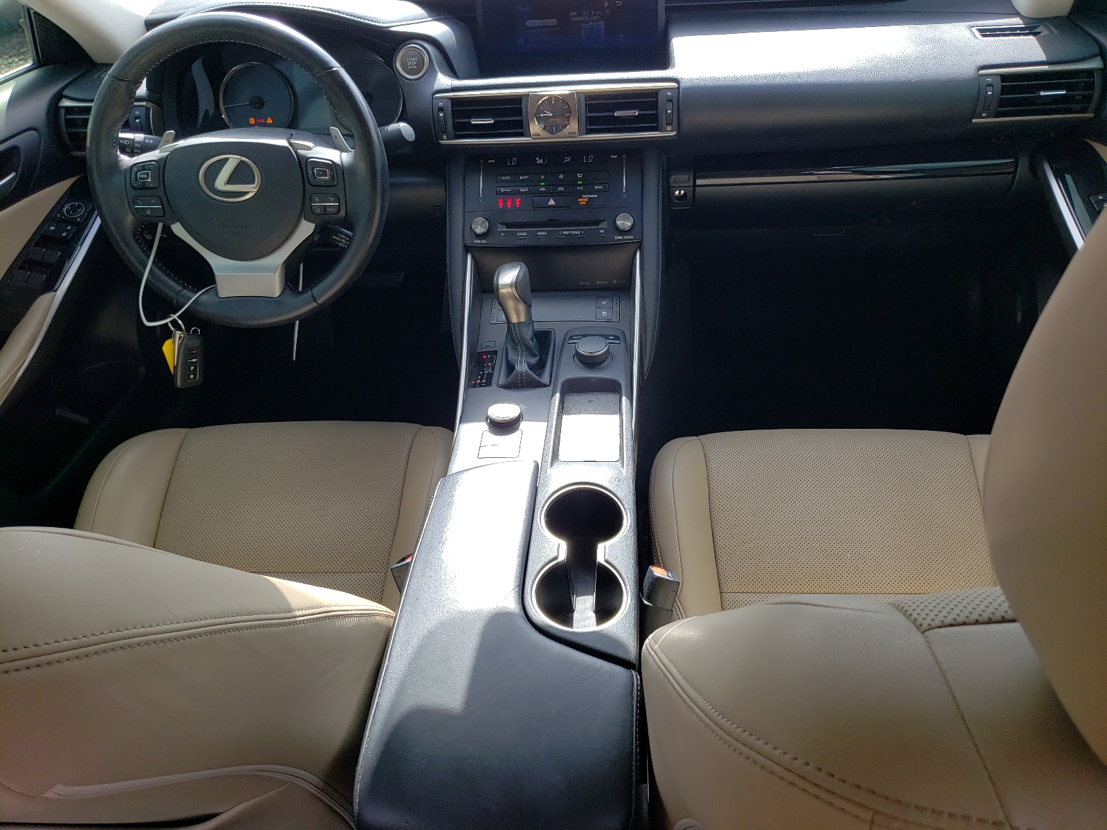 JTHBA1D27J5074333 2018 Lexus Is 300