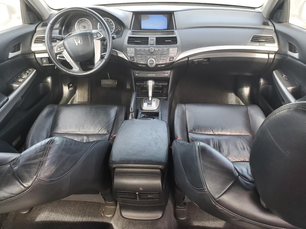 2010 Honda Accord - Image 8