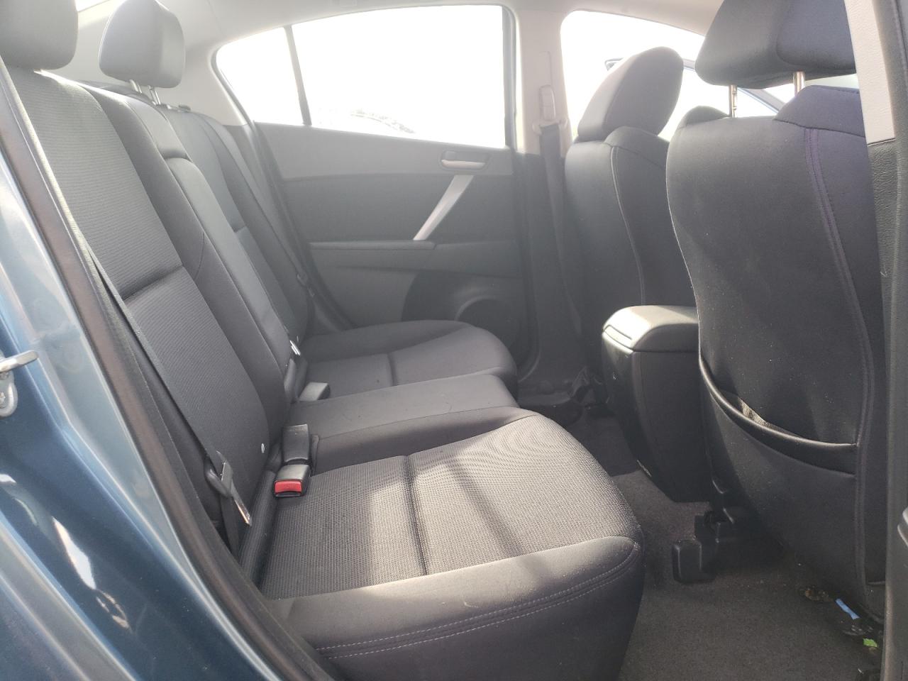 2010 Mazda 3 S VIN: JM1BL1S56A1328517 Lot: 59639414