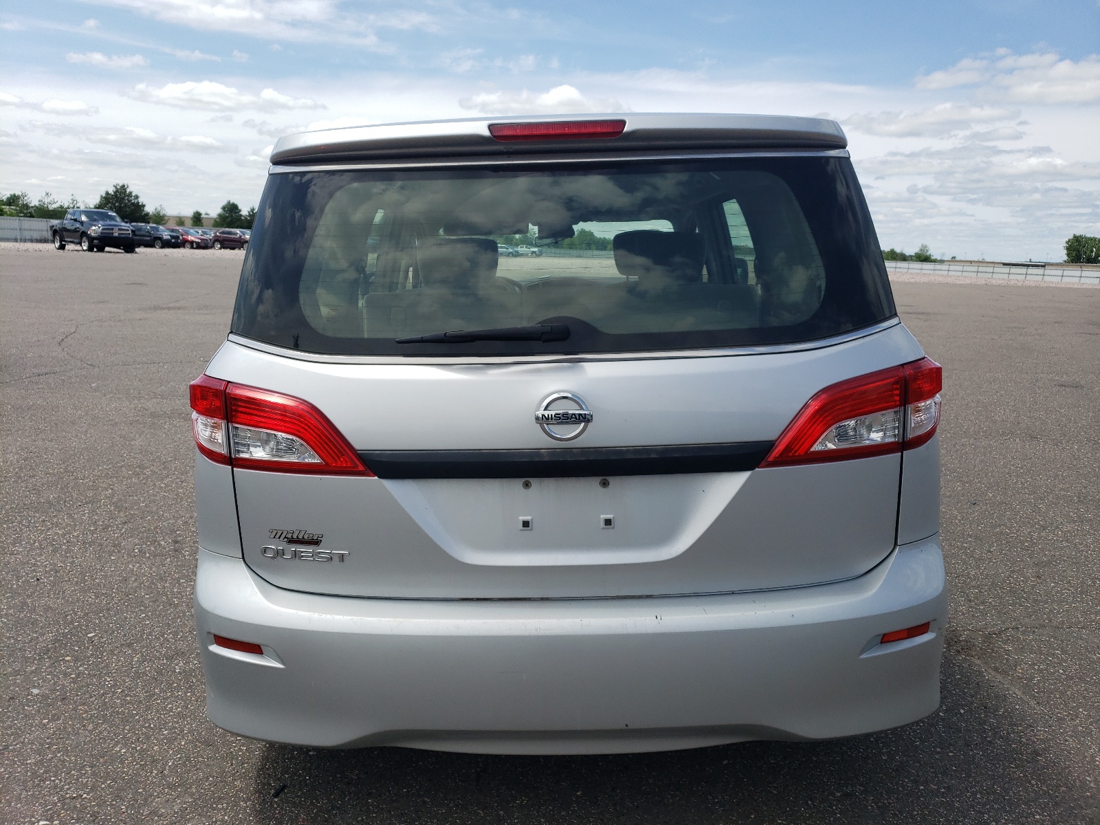 JN8AE2KP6E9107167 2014 Nissan Quest S