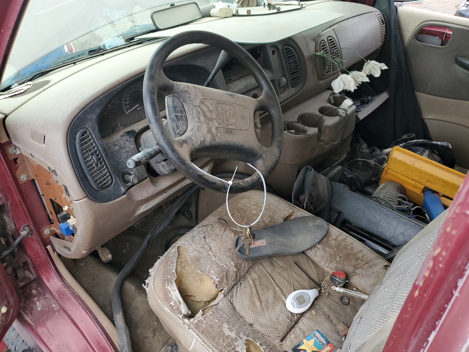 2B6HB11X7WK148253 1998 Dodge Ram Van B1500