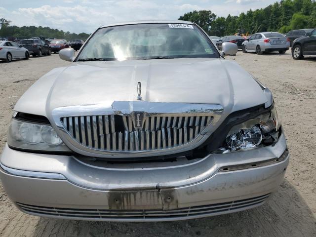 1LNHM81V47Y621877 | 2007 Lincoln town car signature