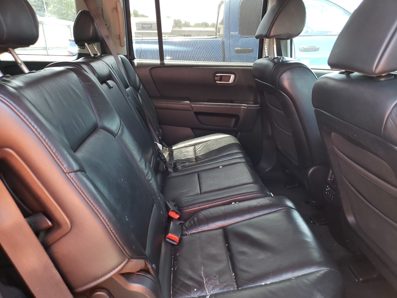 5FNYF4H90BB080450 2011 Honda Pilot Touring