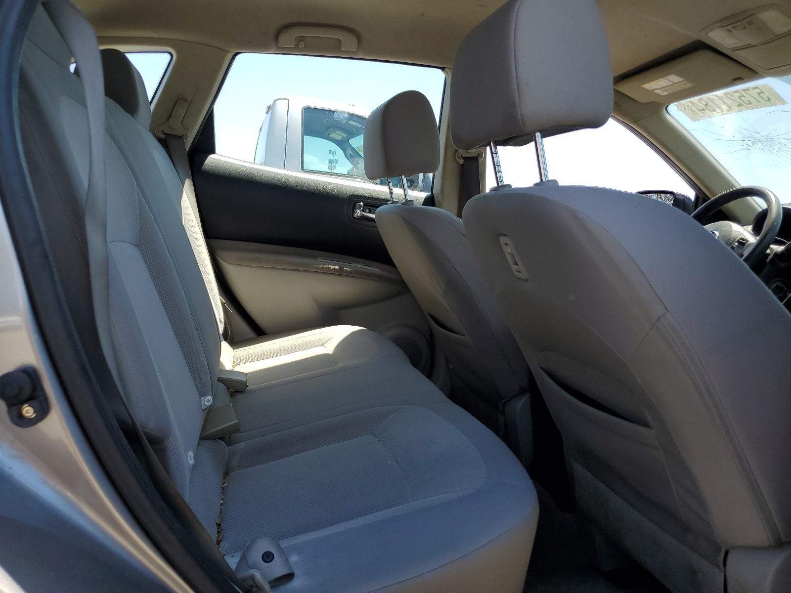 JN8AS5MT0BW567135 2011 Nissan Rogue S