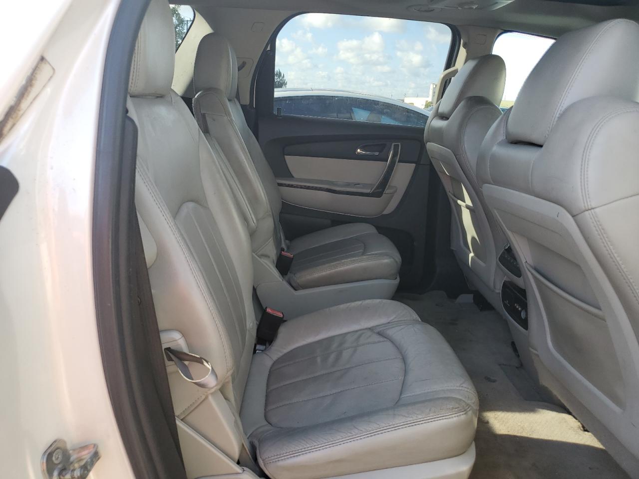 2011 GMC Acadia Denali VIN: 1GKKRTEDXBJ209145 Lot: 59715314