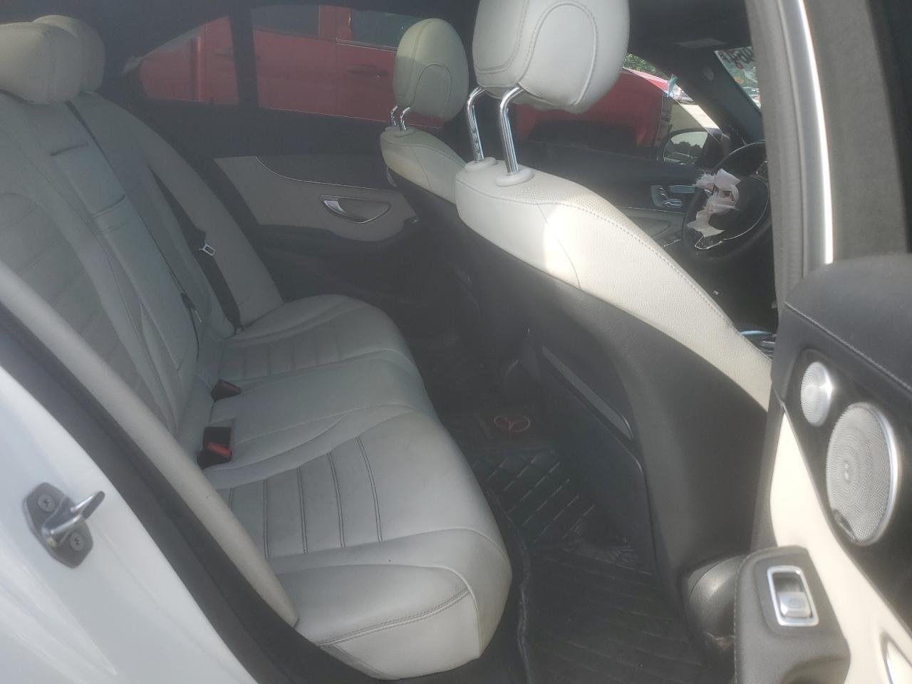 2016 Mercedes-Benz C 300 4Matic VIN: 55SWF4KB3GU173939 Lot: 61098964