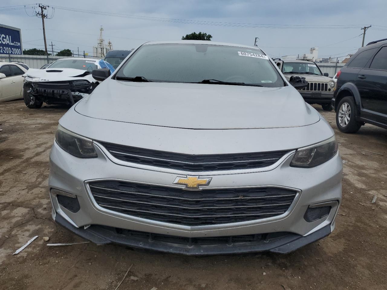 2016 Chevrolet Malibu - Image 5