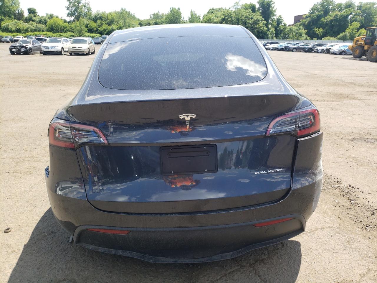 2024 Tesla Model Y VIN: 7SAYGDEE9RA271664 Lot: 58636314