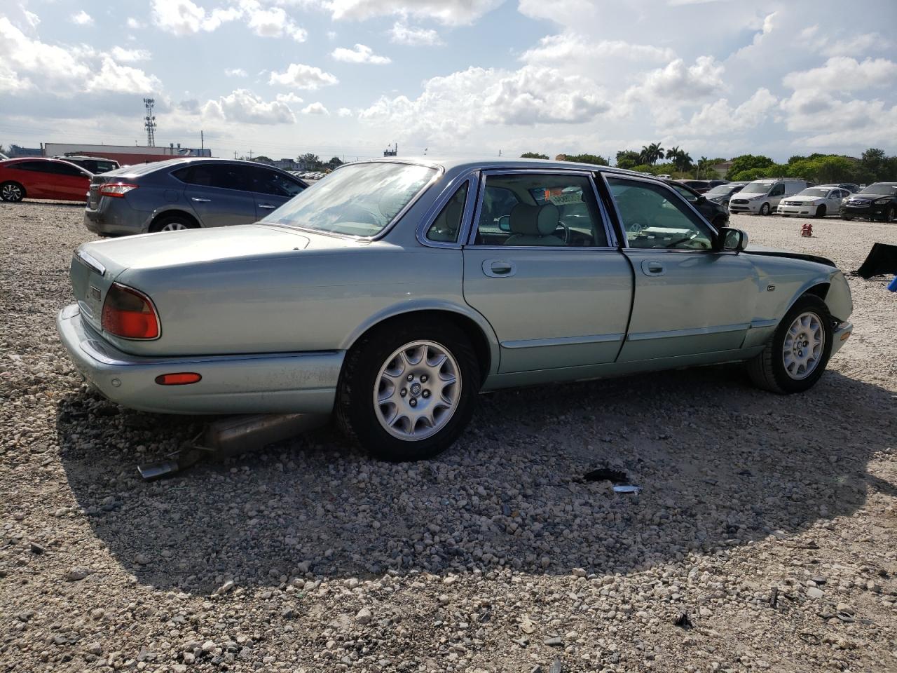 2001 Jaguar Xj8 VIN: SAJDA14C21LF38051 Lot: 57528934