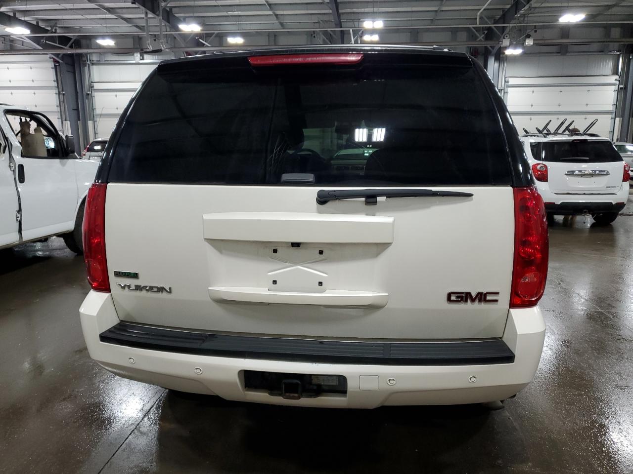 2011 GMC Yukon Slt VIN: 1GKS2CE01BR117232 Lot: 60682424