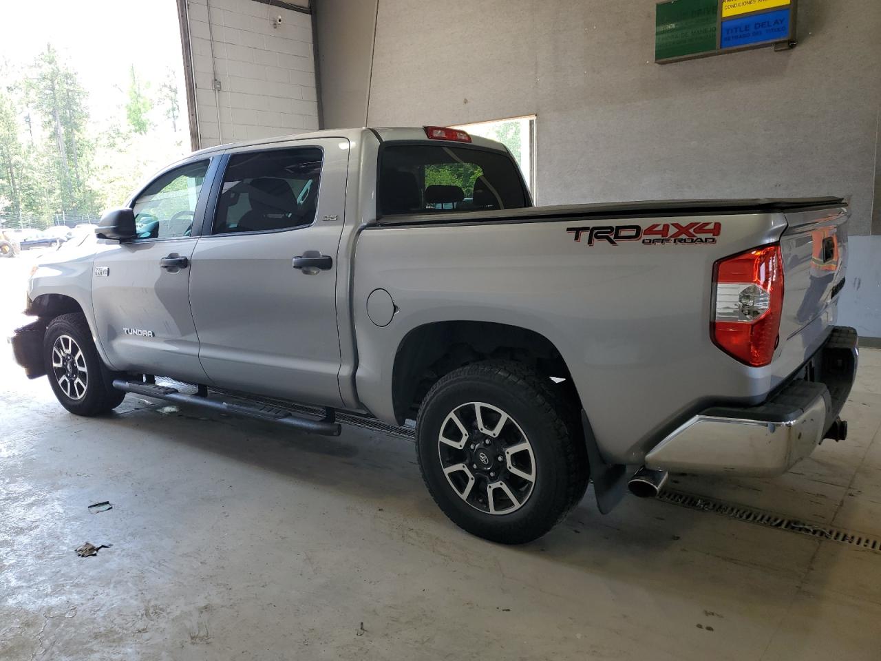 5TFDY5F16GX539246 2016 Toyota Tundra Crewmax Sr5