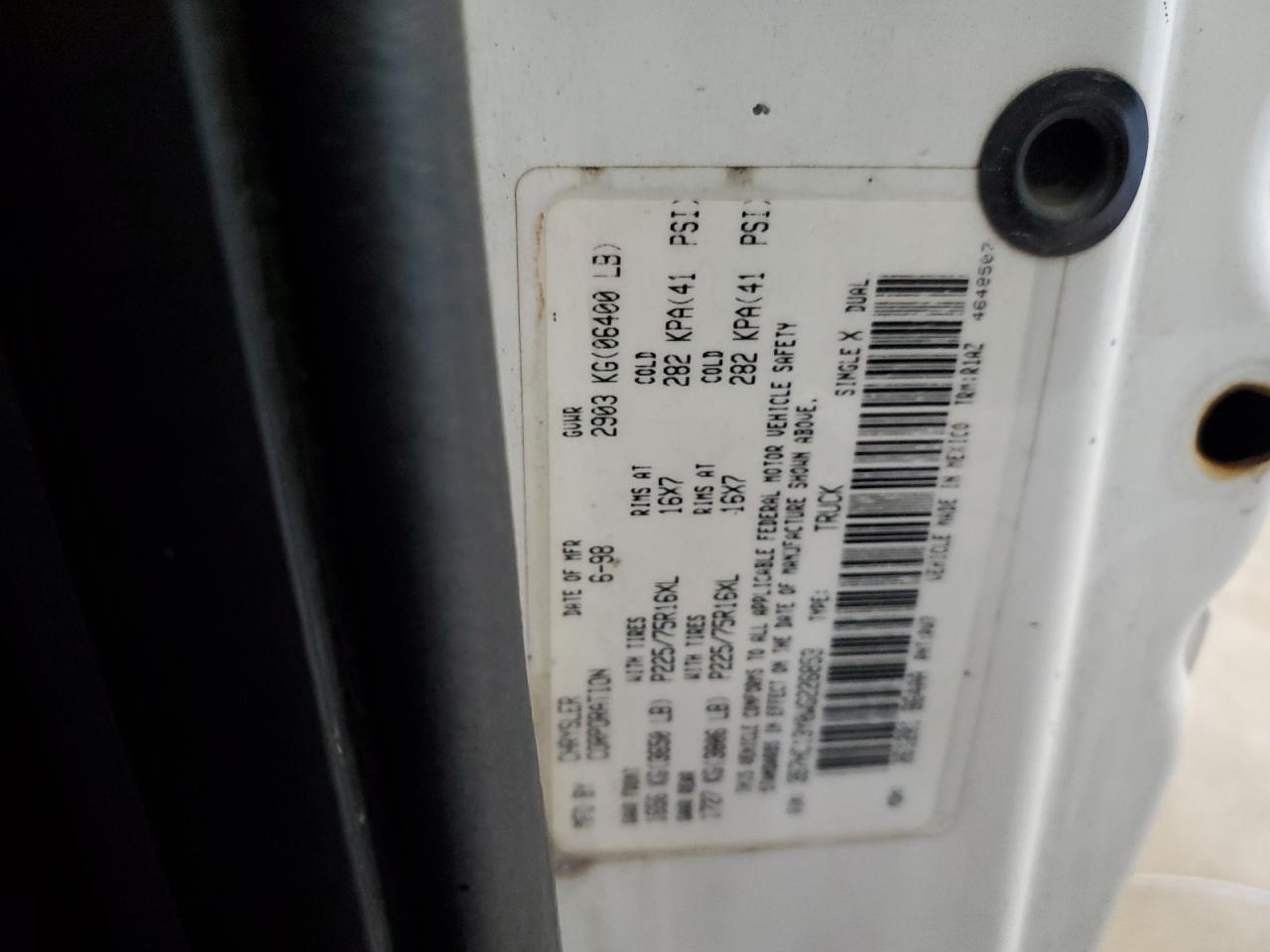 1998 Dodge Ram 1500 VIN: 3B7HC13Y0WG226853 Lot: 60805554