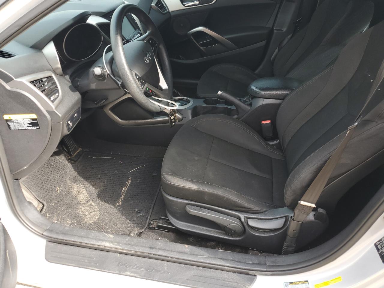 2016 Hyundai Veloster VIN: KMHTC6AD1GU292717 Lot: 59350664