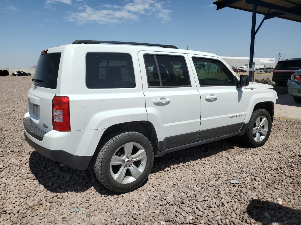 2017 Jeep Liberty (Patriot) - Image 3