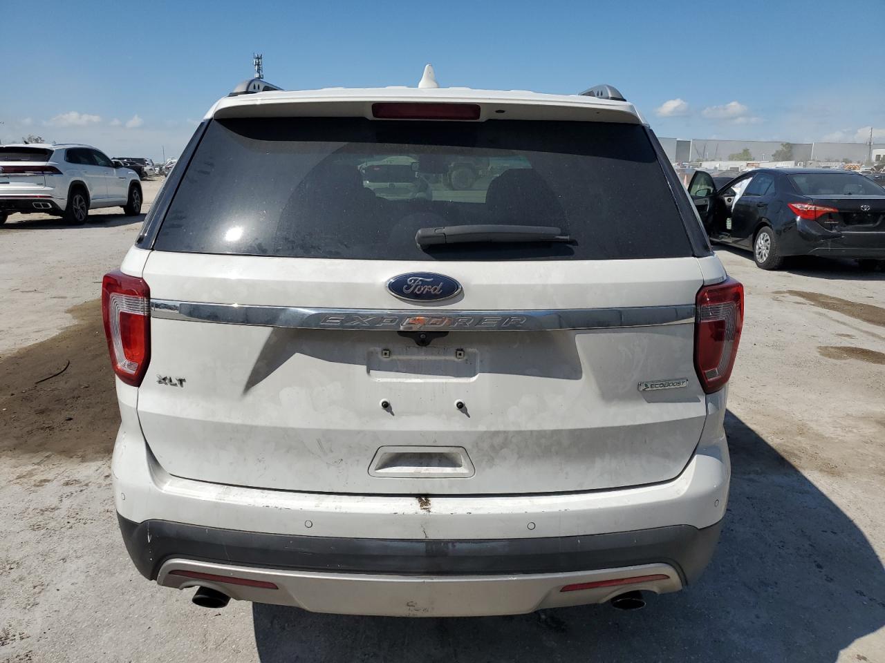 1FM5K7DH2HGC59631 2017 Ford Explorer Xlt