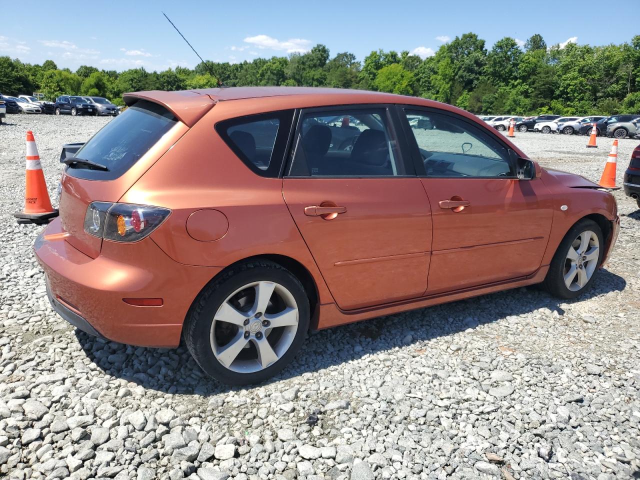 2004 Mazda 3 Hatchback VIN: JM1BK143641107079 Lot: 58393974