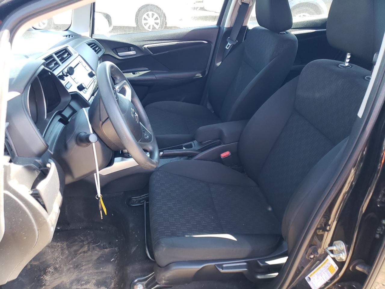 2017 Honda Fit Lx VIN: 3HGGK5H57HM712313 Lot: 58931684