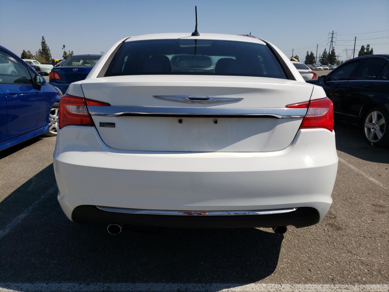 2014 Chrysler 200 Touring VIN: 1C3CCBBG3EN105737 Lot: 59479734