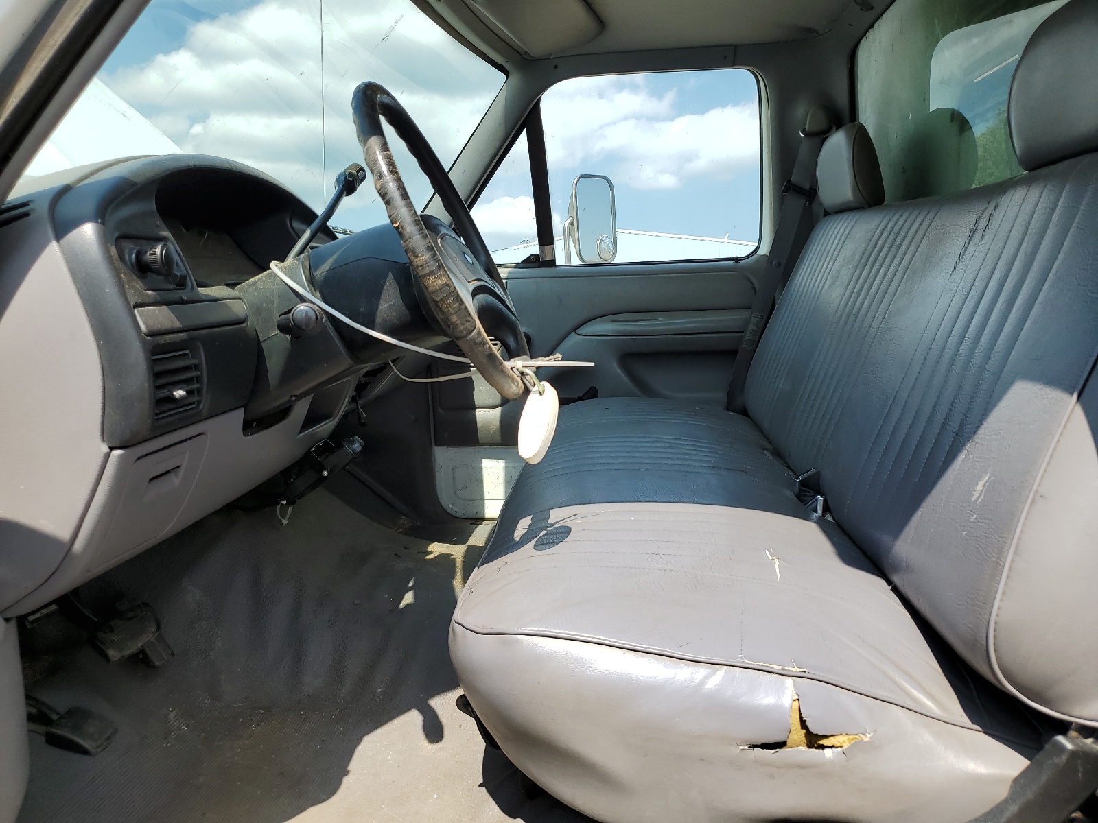 1FDLF47G4REA29146 1994 Ford F Super Duty