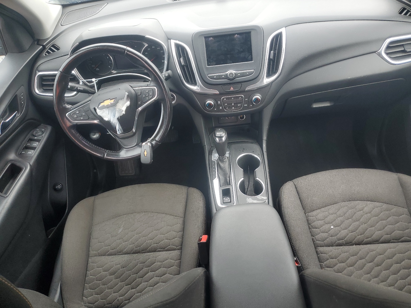 2GNAXKEV9K6226913 2019 Chevrolet Equinox Lt