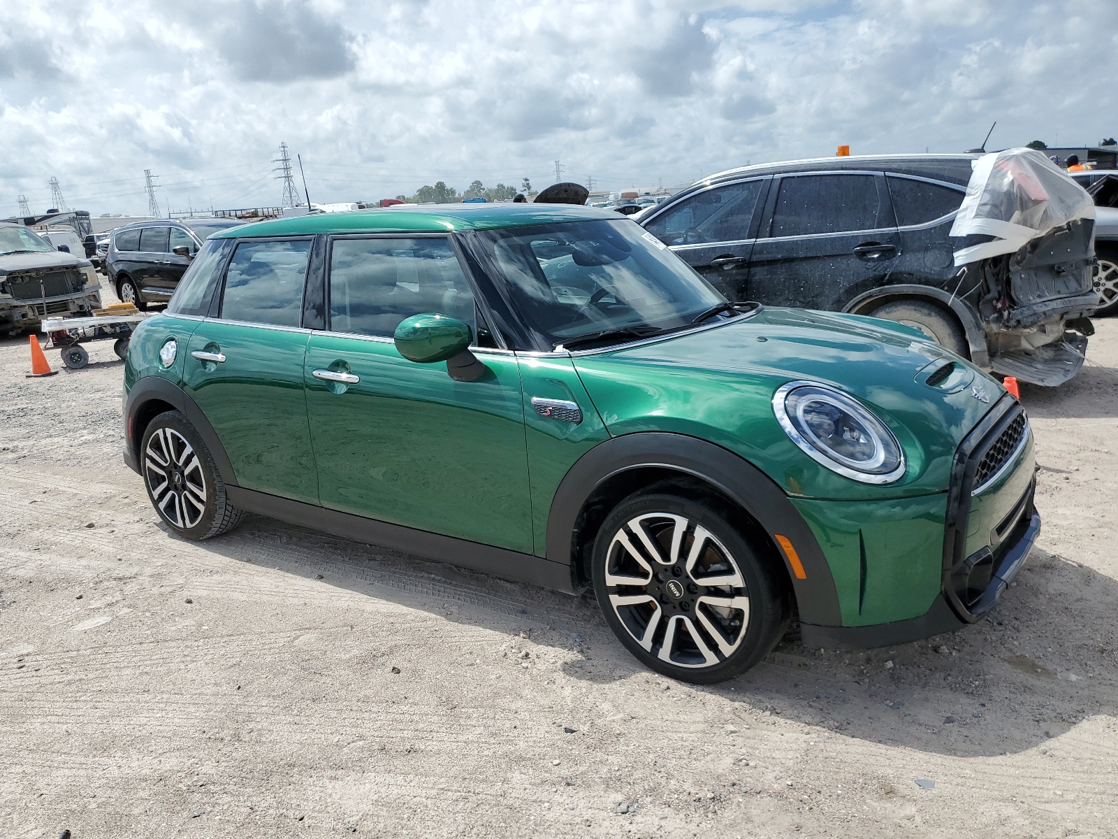 2024 Mini Cooper S vin: WMW53DK0XR2U30294