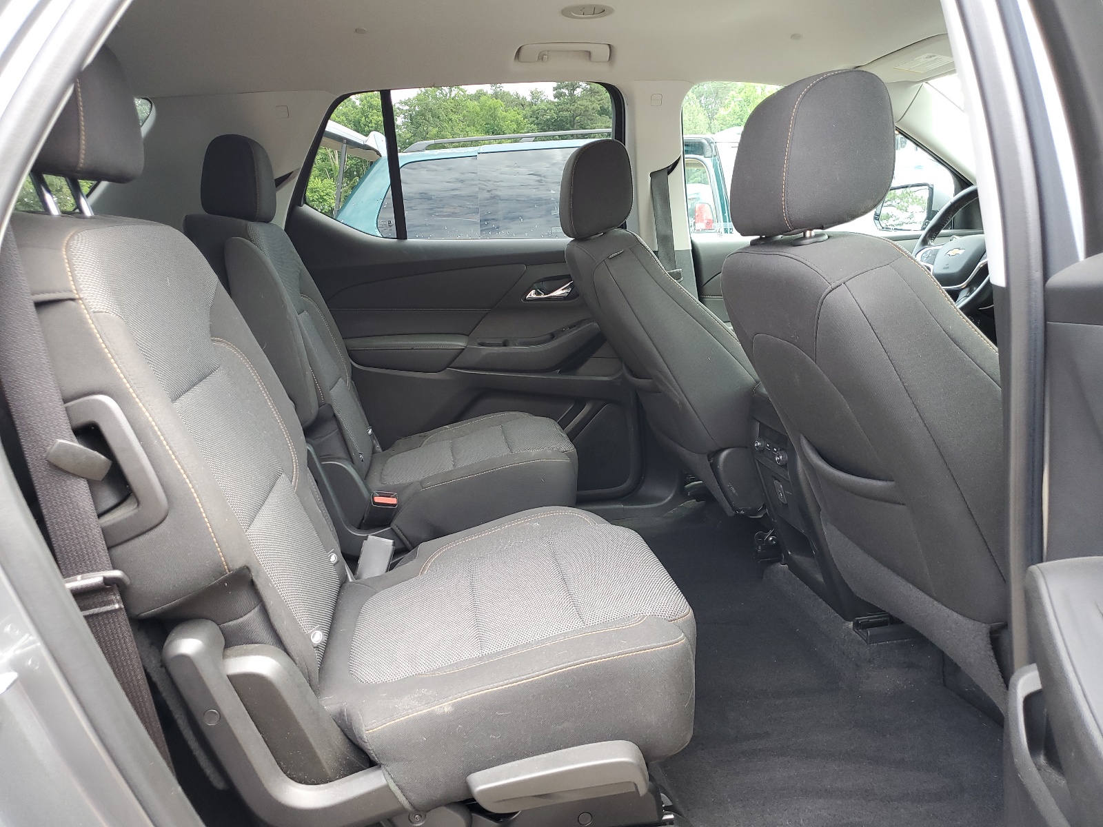 1GNERGKW9LJ300101 2020 Chevrolet Traverse Lt