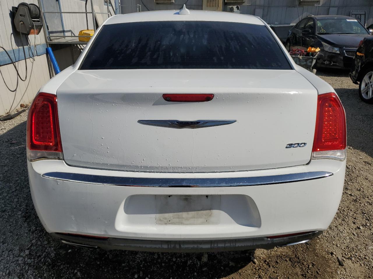 2016 Chrysler 300 Limited VIN: 2C3CCAAG9GH135378 Lot: 60276624