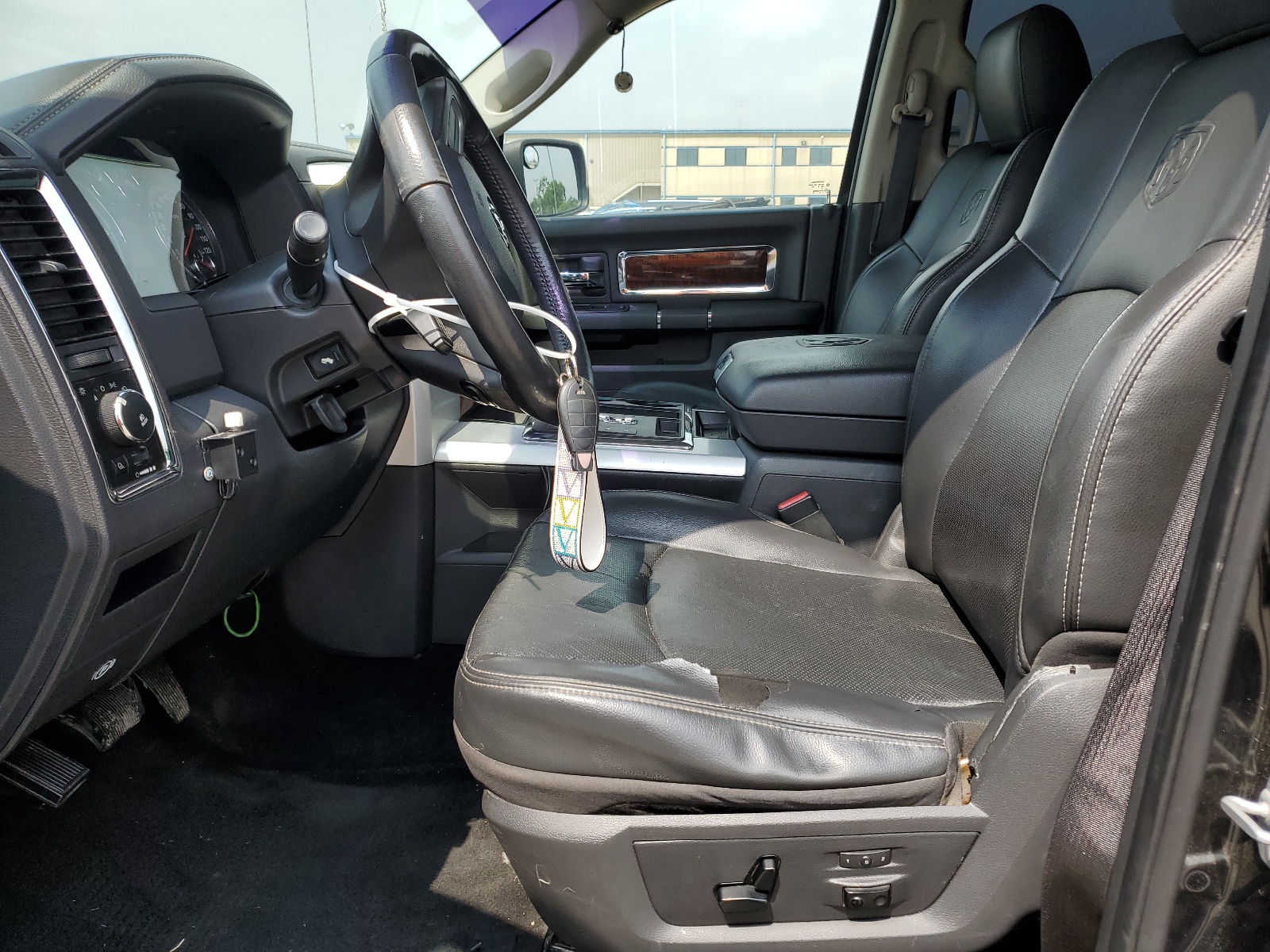 1D7RV1CT8AS161373 2010 Dodge Ram 1500