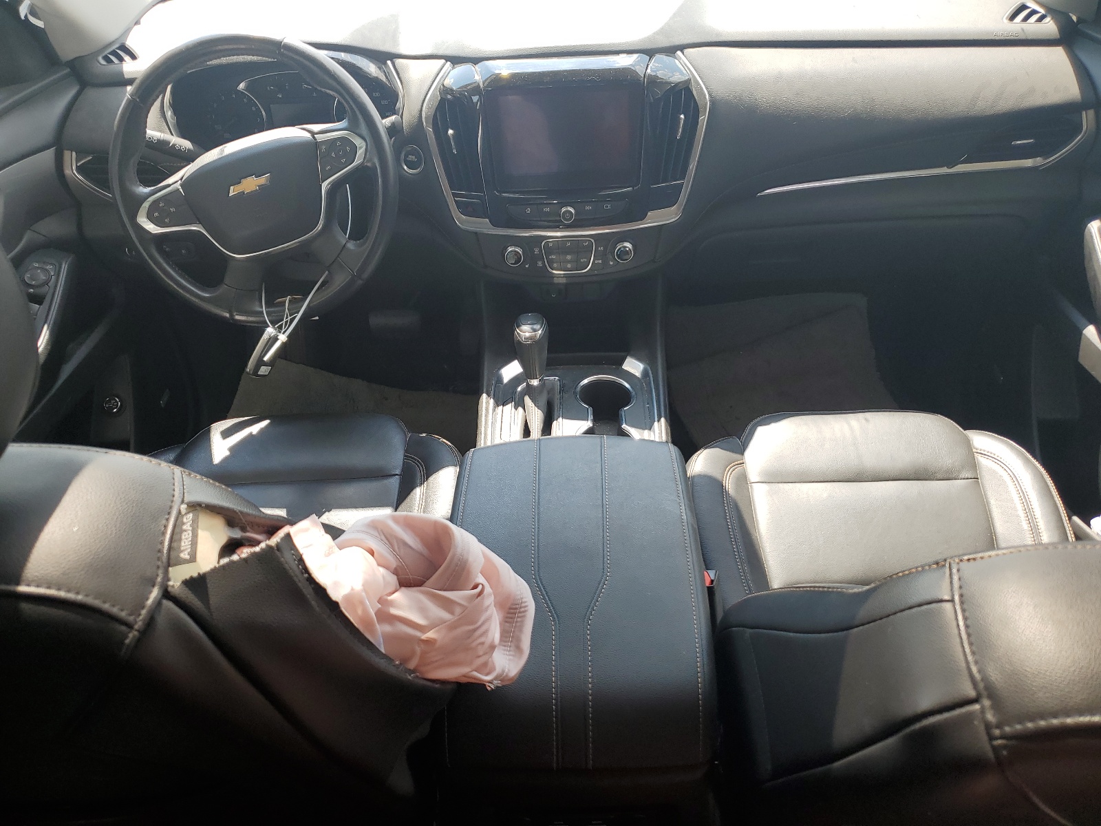 1GNERHKWXKJ164212 2019 Chevrolet Traverse Lt