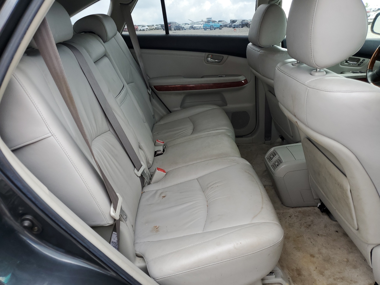 JTJHA31U540031556 2004 Lexus Rx 330