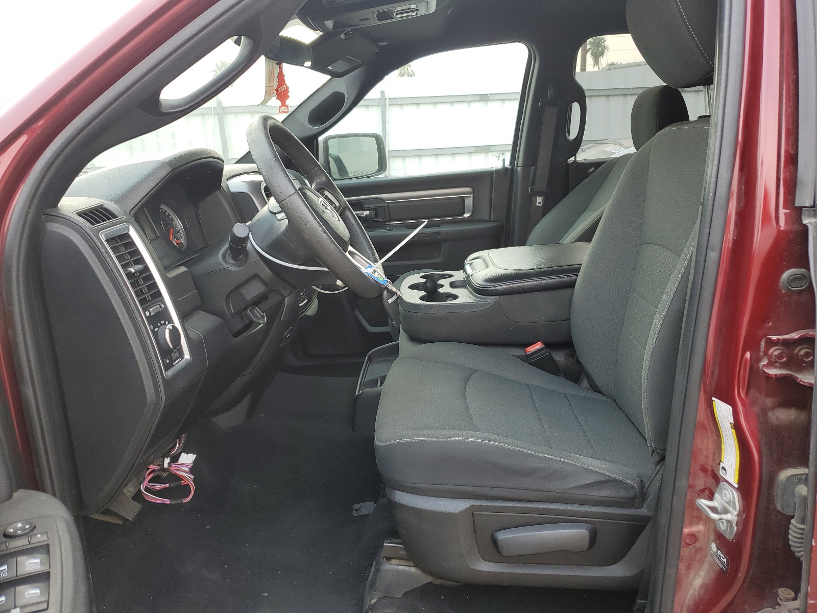 1C6RR7LT4MS528069 2021 Ram 1500 Classic Slt