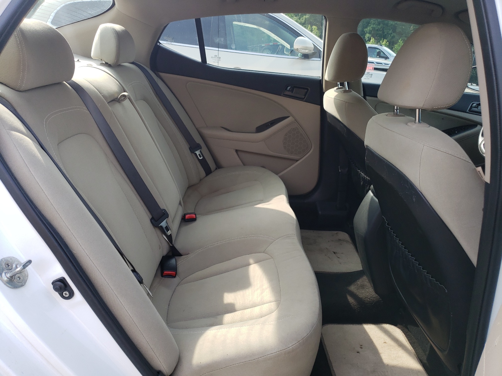 KNAGM4A72B5087764 2011 Kia Optima Lx