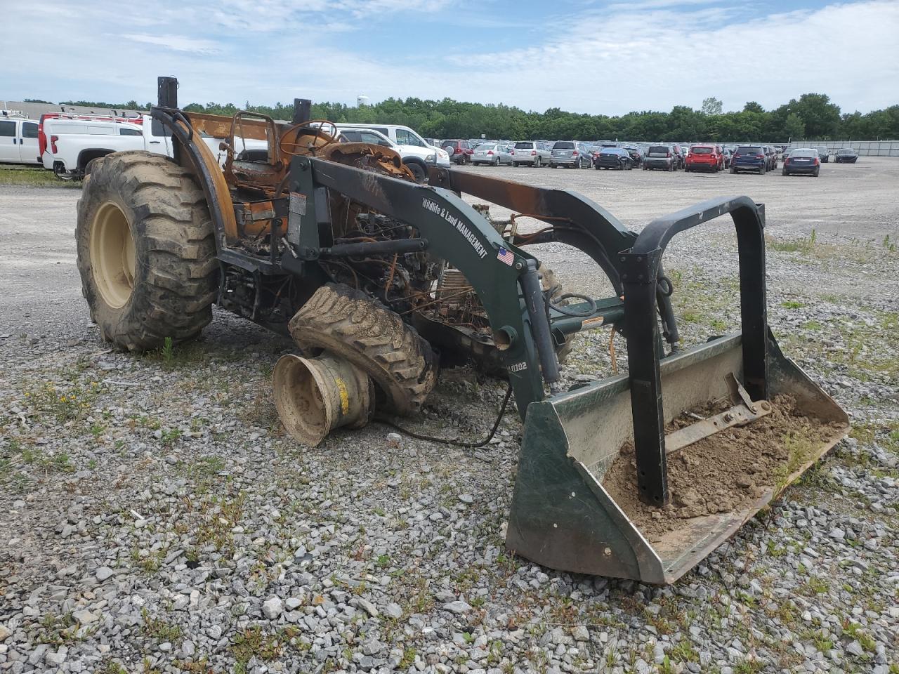 2014 Caterillar Tractor იყიდება Leroy-ში, NY - Burn