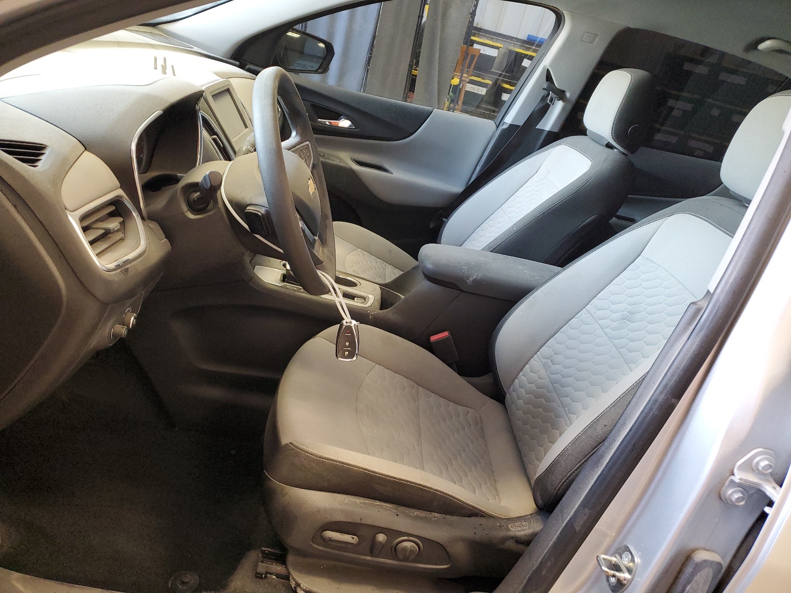 3GNAXHEV6LS575629 2020 Chevrolet Equinox Ls