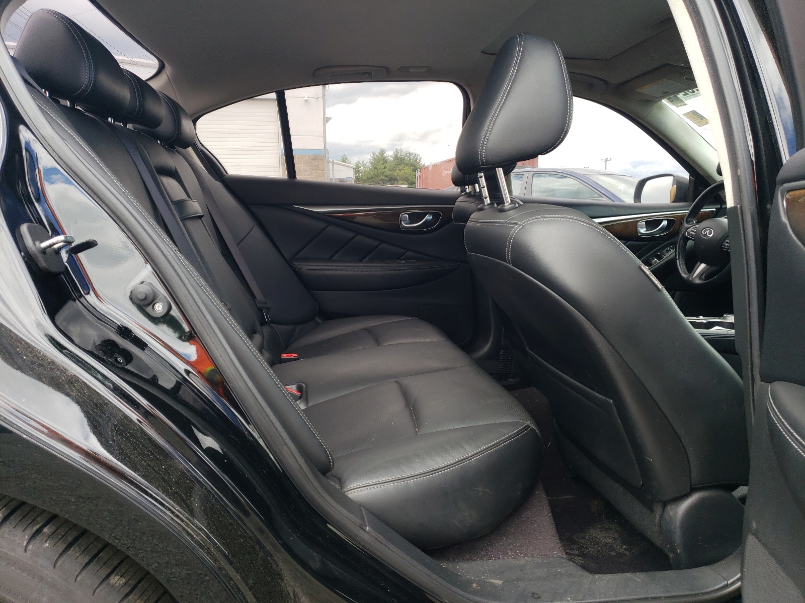 JN1EV7AR6GM345049 2016 Infiniti Q50 Premium