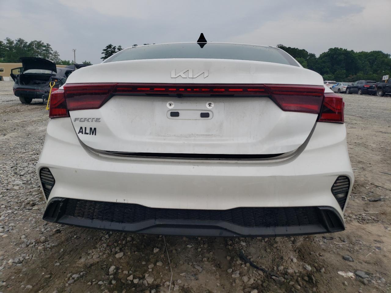 2024 Kia Forte - Image 6