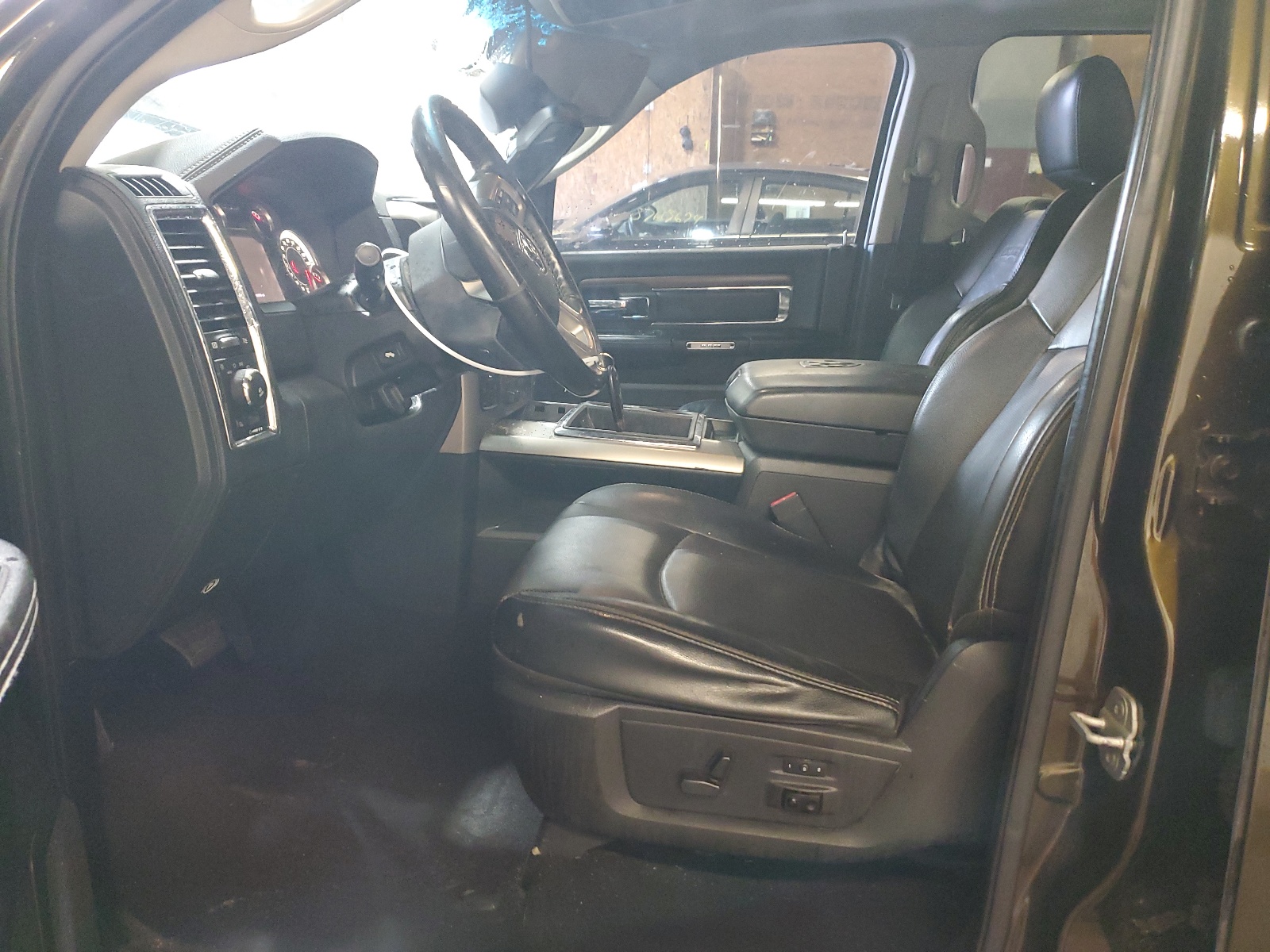 1C6RR7JT2DS702191 2013 Ram 1500 Laramie