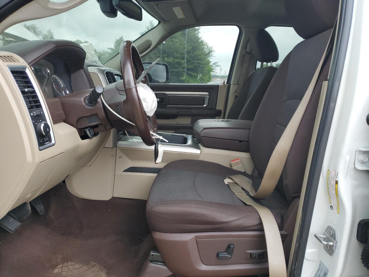 2017 Ram 1500 Slt VIN: 3C6RR7LT2HG709488 Lot: 57729494