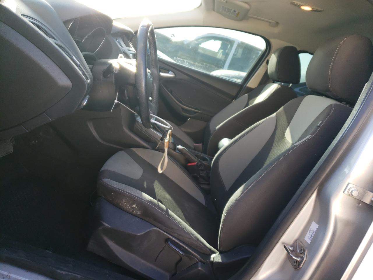 1FADP3F22EL350149 2014 Ford Focus Se 1FADP3F22EL350149 2014 Ford Focus Se