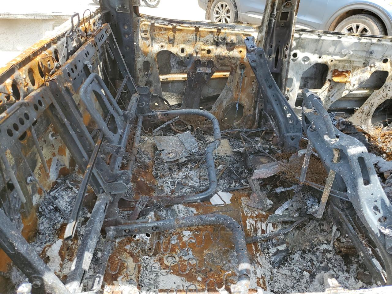 2016 Chevrolet Silverado K1500 Lt VIN: 3GCUKREC3GG294356 Lot: 57140694